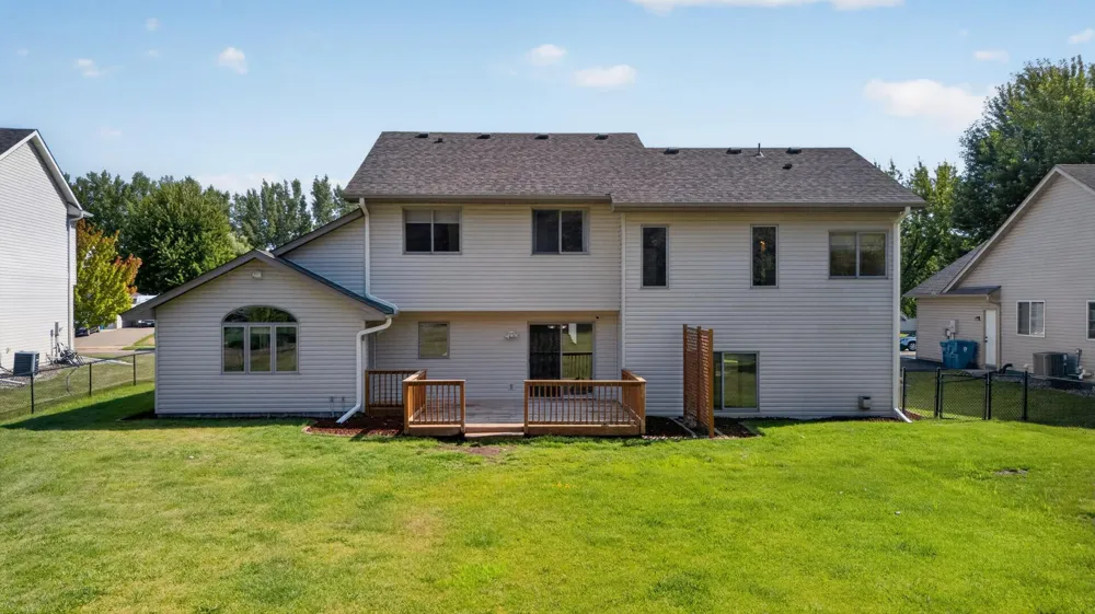 10288 Kali Avenue NE Albertville, MN 55301