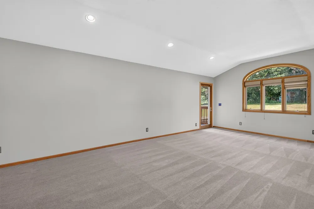 10288 Kali Avenue NE Albertville, MN 55301