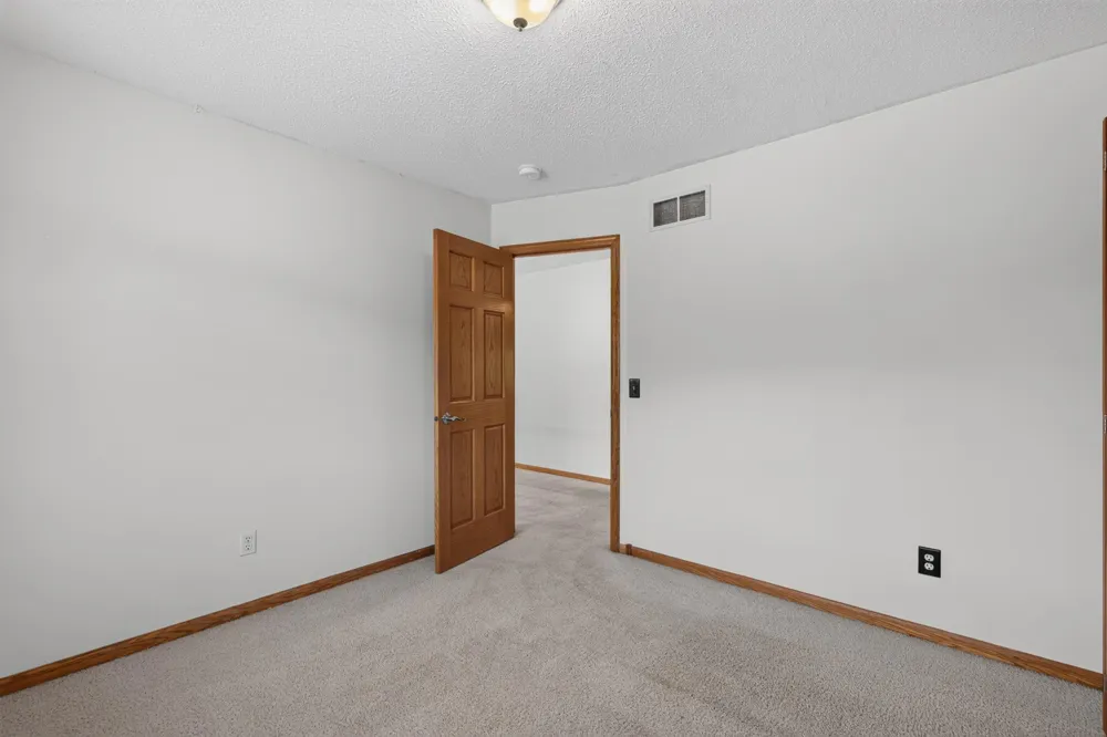 10288 Kali Avenue NE Albertville, MN 55301