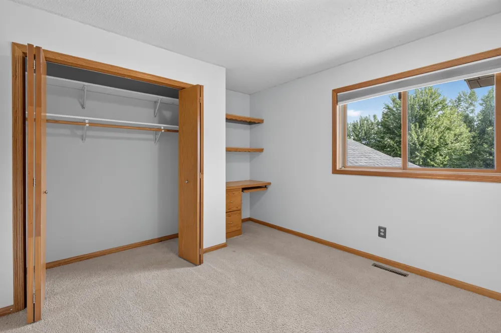 10288 Kali Avenue NE Albertville, MN 55301