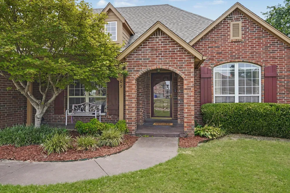 1109 W Granger Street Broken Arrow, OK 74012