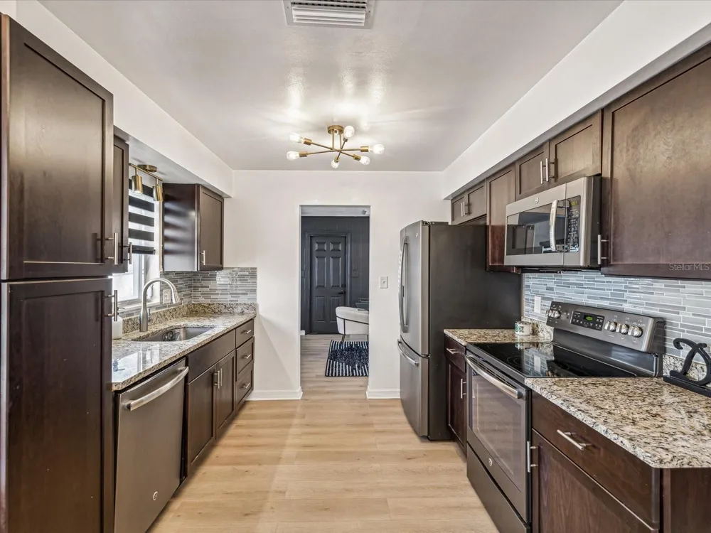 2000 57TH STREET St Petersburg, FL 33710