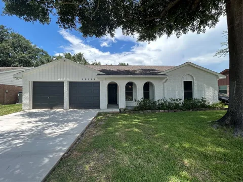 12118 Dorrance Lane