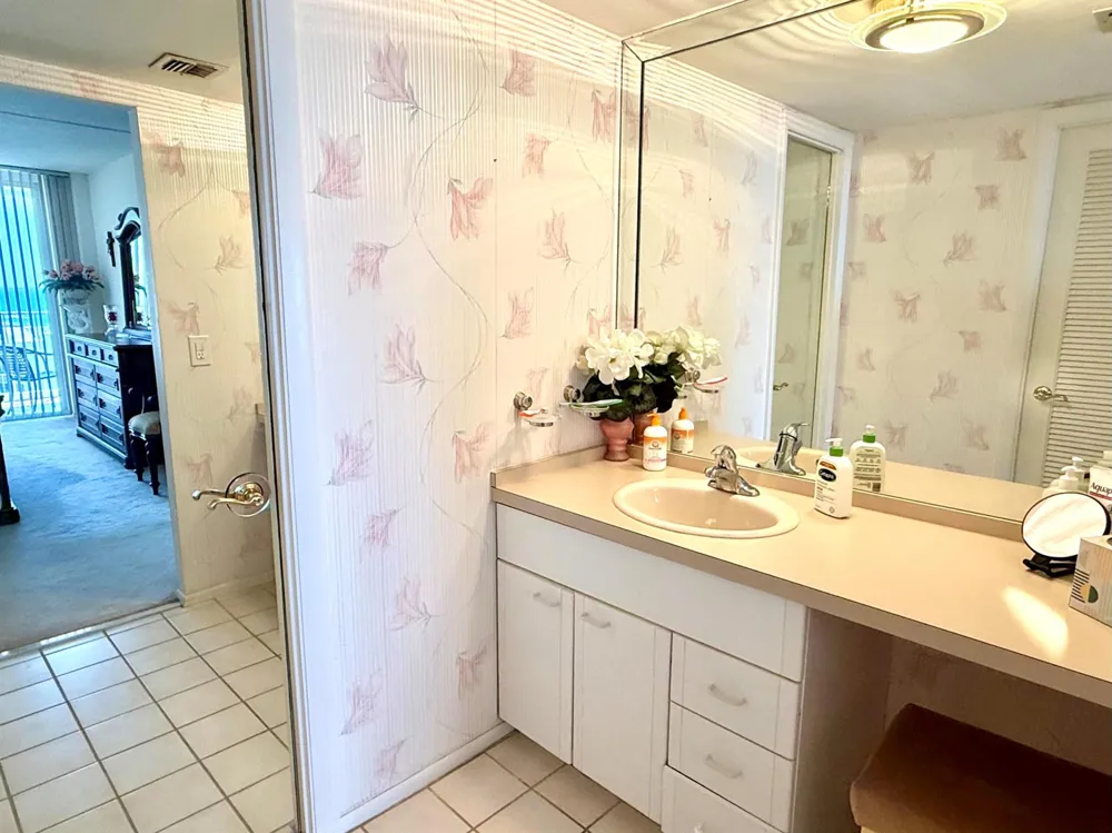800 SE 20TH AVENUE #1106 Deerfield Beach, FL 33441