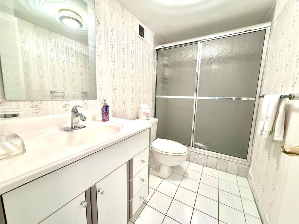 800 SE 20TH AVENUE #1106 Deerfield Beach, FL 33441