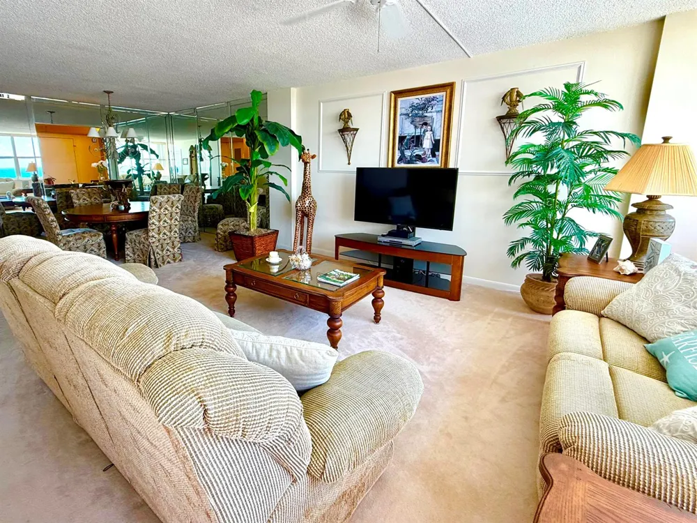 800 SE 20TH AVENUE #1106 Deerfield Beach, FL 33441