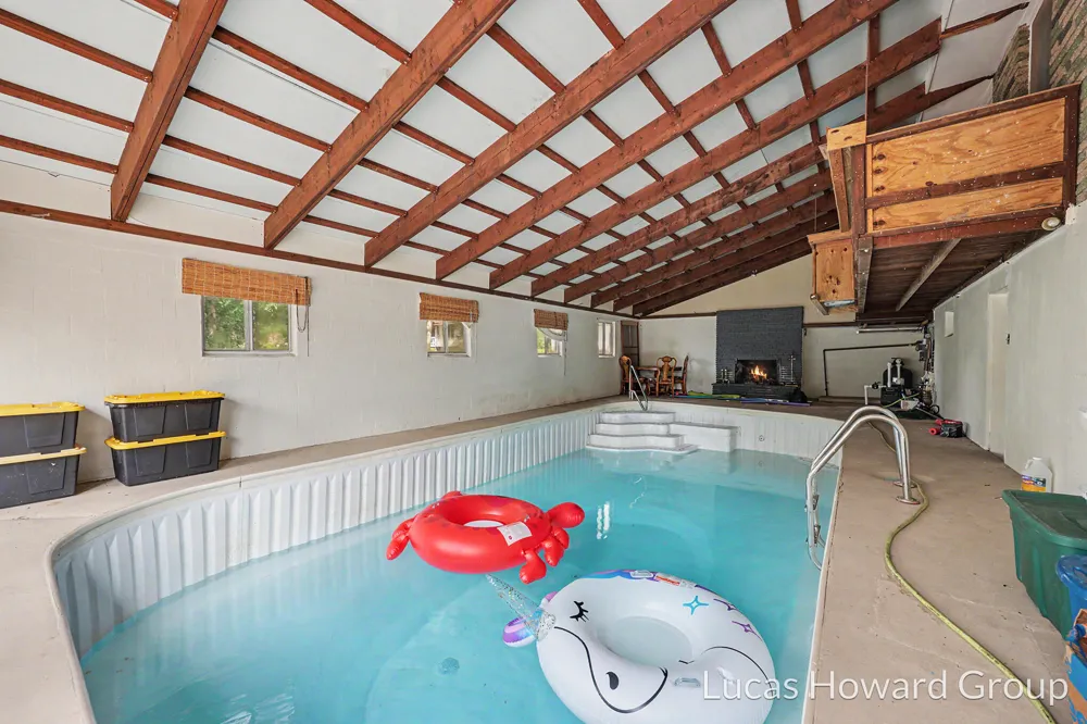 16597 152nd Avenue Spring Lake, MI 49456