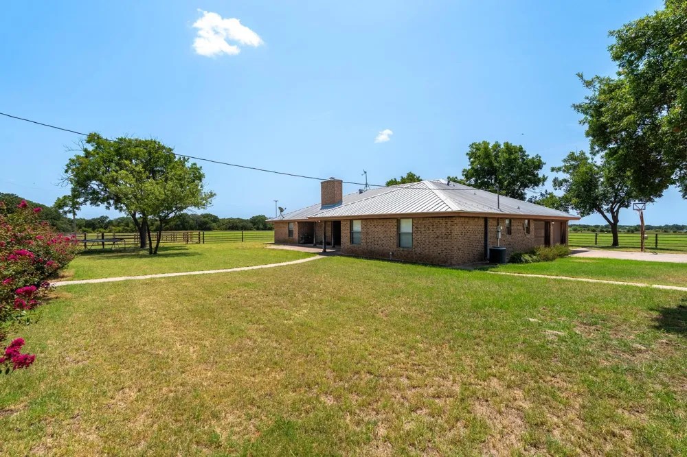 6494 County Road 254 Clyde, TX 79510