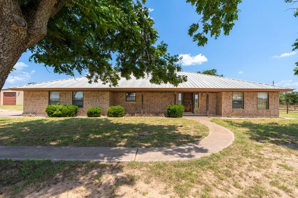 6494 County Road 254 Clyde, TX 79510