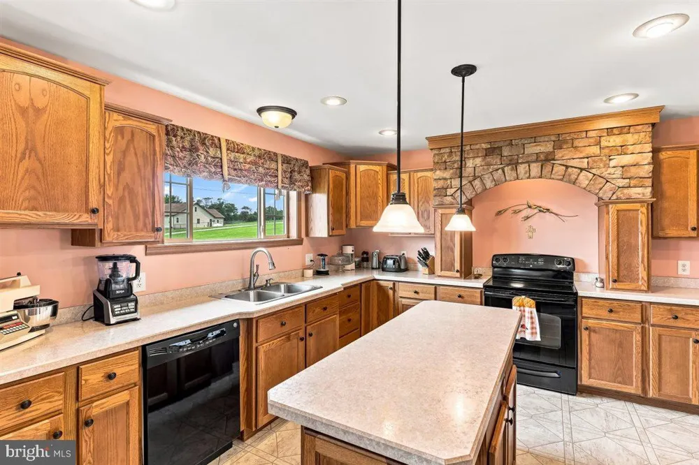71 GREENWOOD LANE Aurora, WV 26705