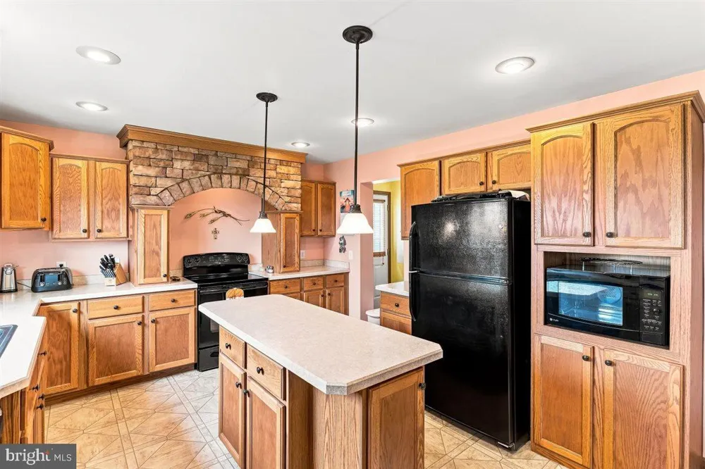 71 GREENWOOD LANE Aurora, WV 26705