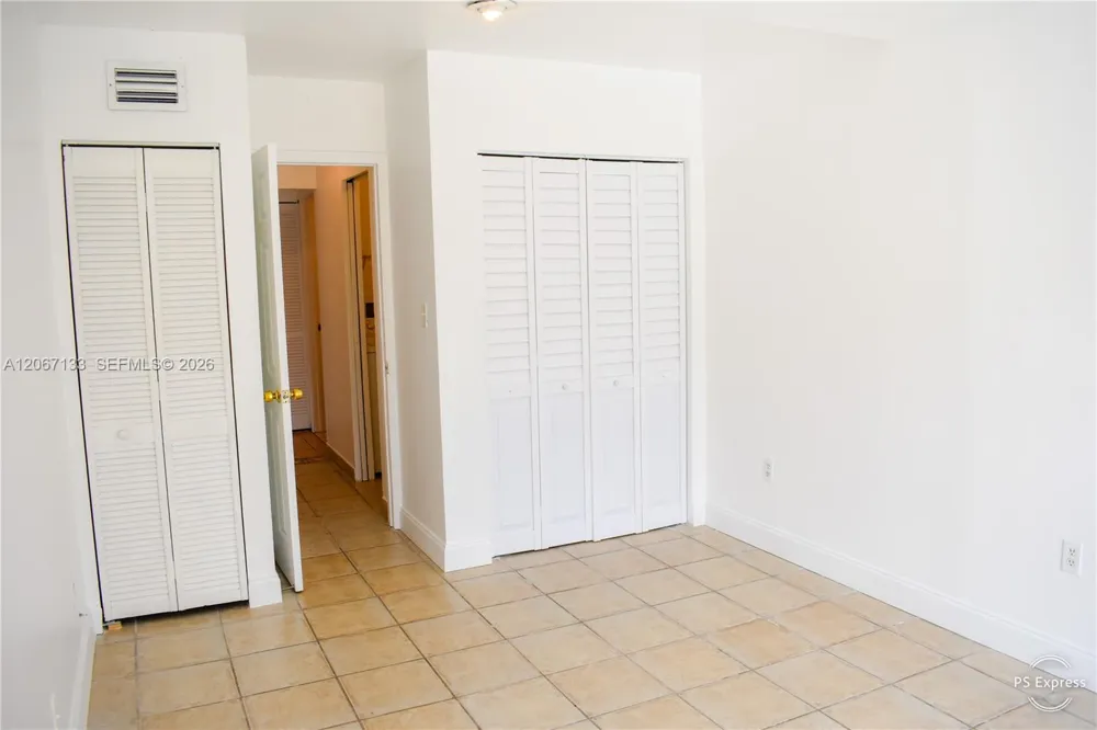 11759 SW 117th Pl Miami, FL 33186