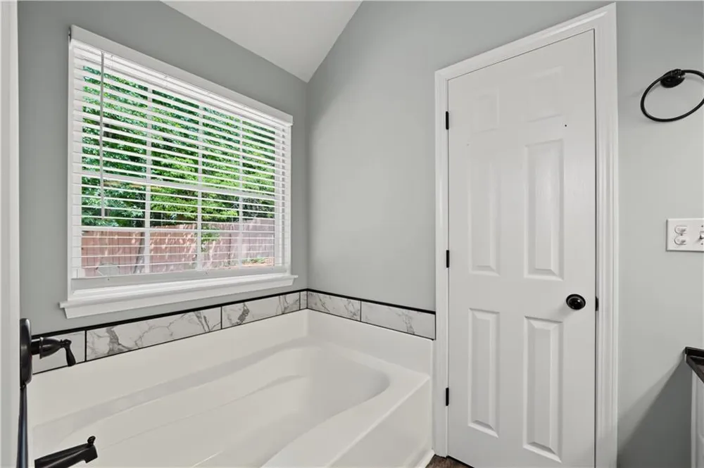7650 Summit Trail Riverdale, GA 30274