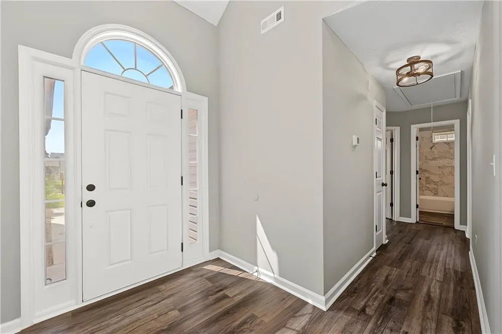 7650 Summit Trail Riverdale, GA 30274