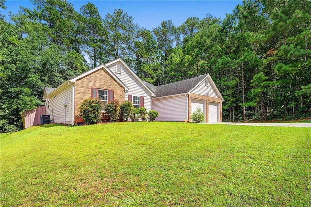 7650 Summit Trail Riverdale, GA 30274