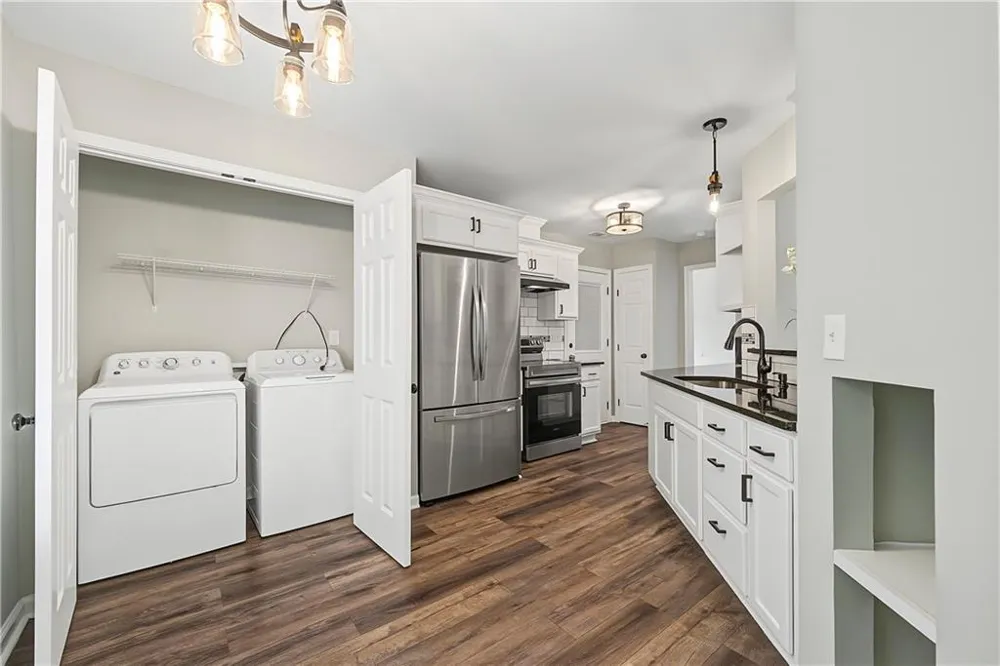 7650 Summit Trail Riverdale, GA 30274