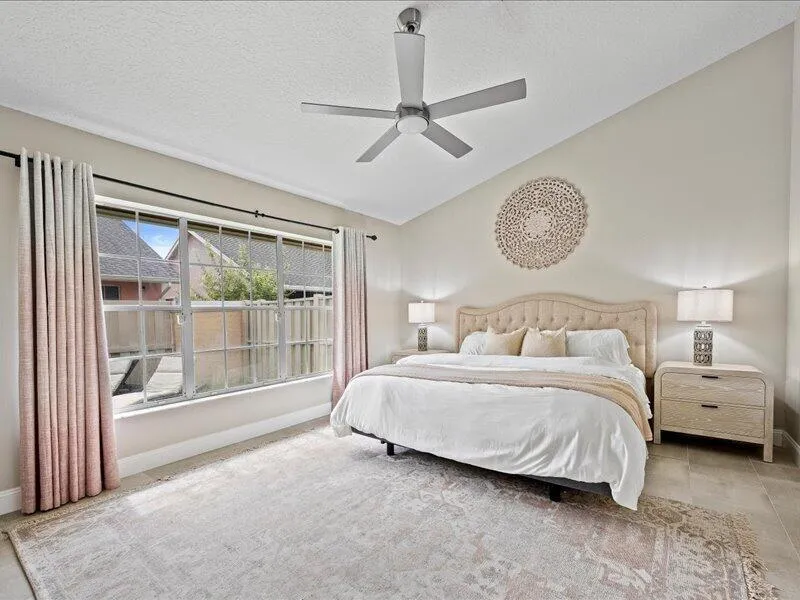 237 W MOCCASIN TRAIL W Jupiter, FL 33458