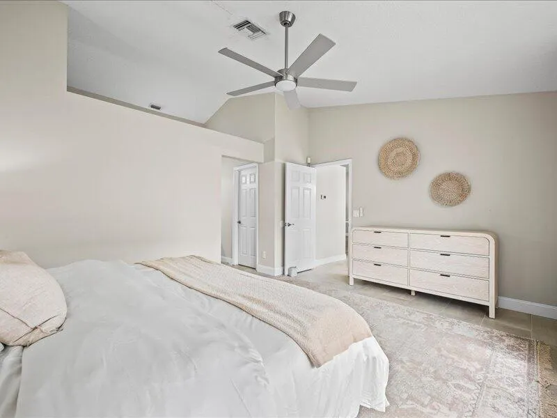 237 W MOCCASIN TRAIL W Jupiter, FL 33458