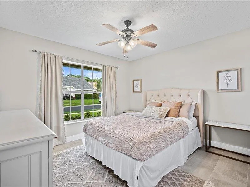 237 W MOCCASIN TRAIL W Jupiter, FL 33458