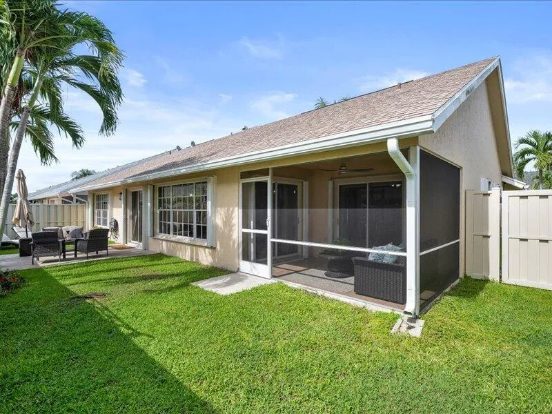 237 W MOCCASIN TRAIL W Jupiter, FL 33458