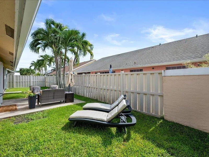 237 W MOCCASIN TRAIL W Jupiter, FL 33458