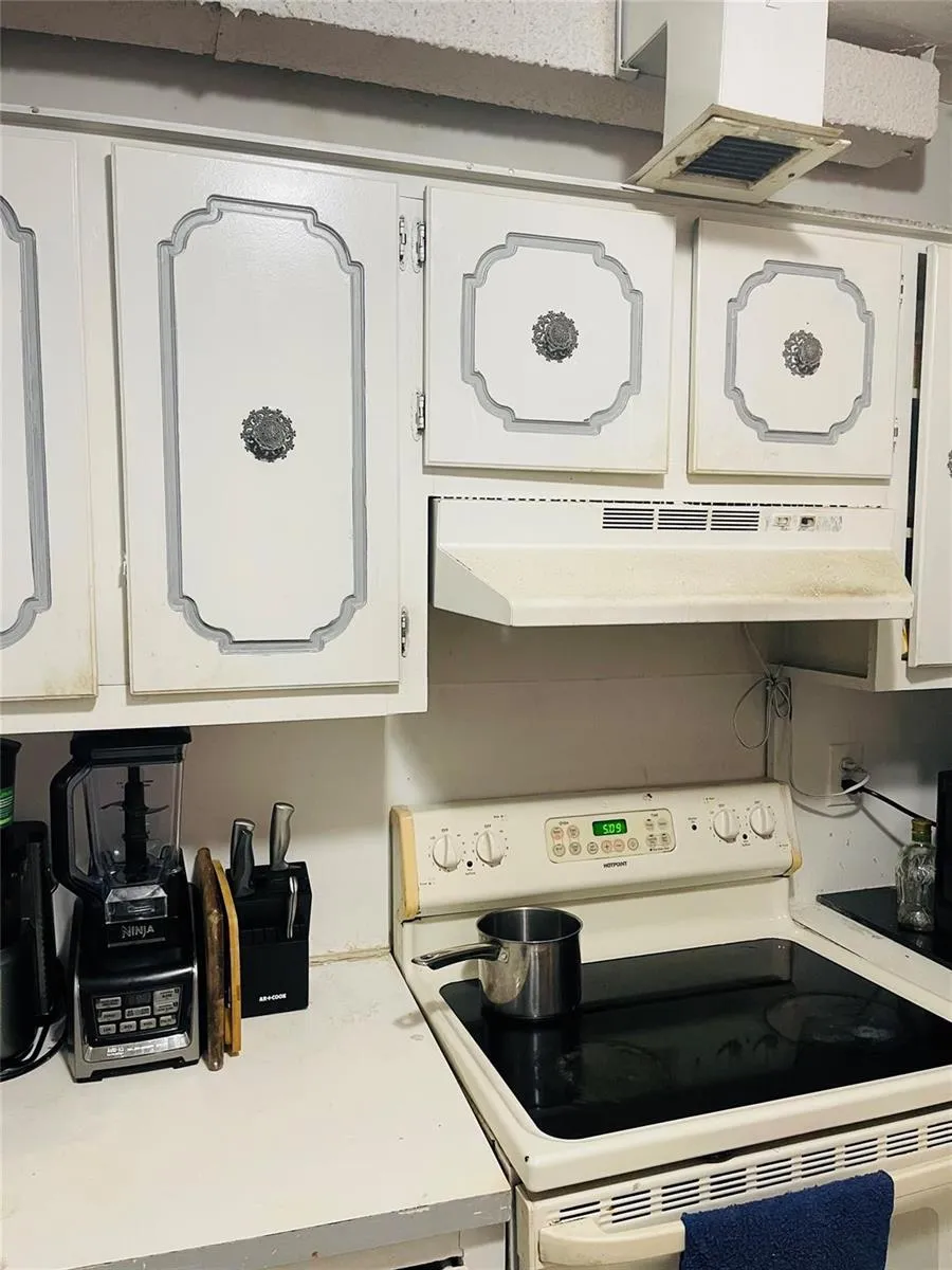 3301 SPANISH MOSS TERRACE #610 Lauderhill, FL 33319