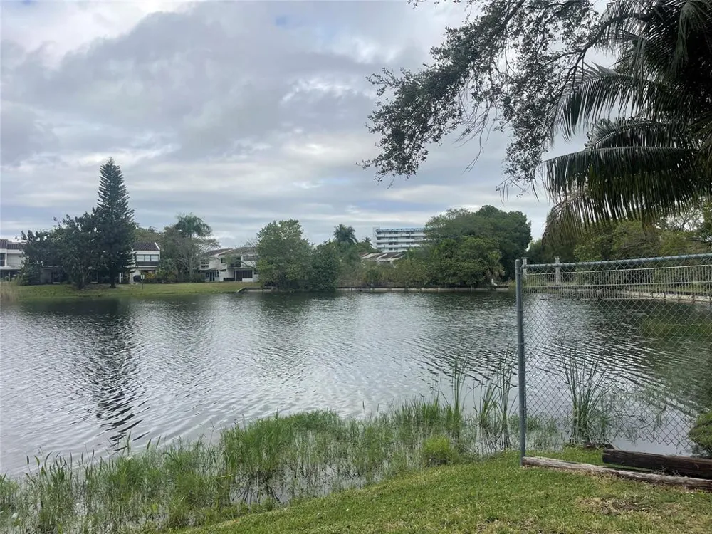 3301 SPANISH MOSS TERRACE #610 Lauderhill, FL 33319