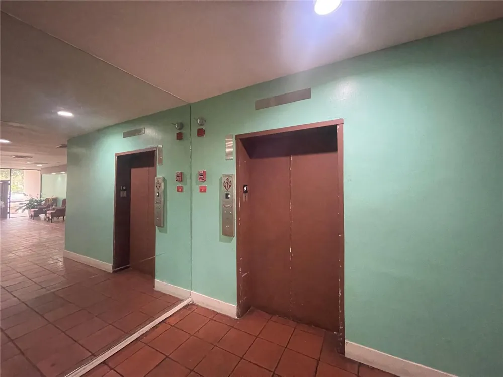 3301 SPANISH MOSS TERRACE #610 Lauderhill, FL 33319