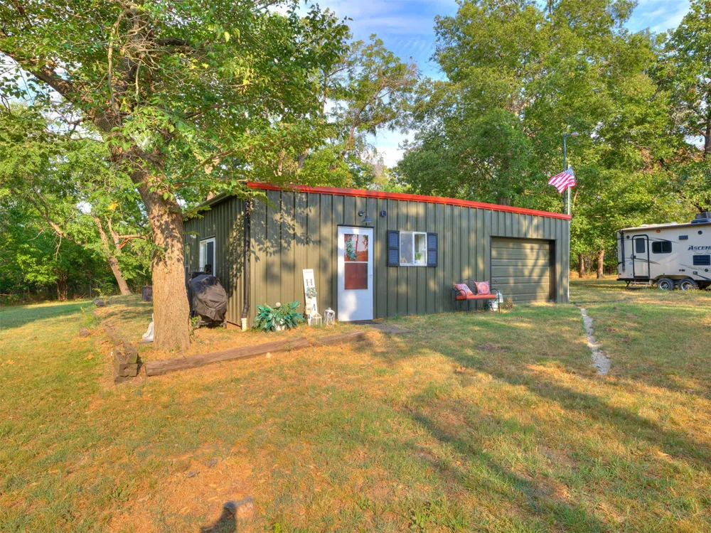 8442 3982 Copan, OK 74022