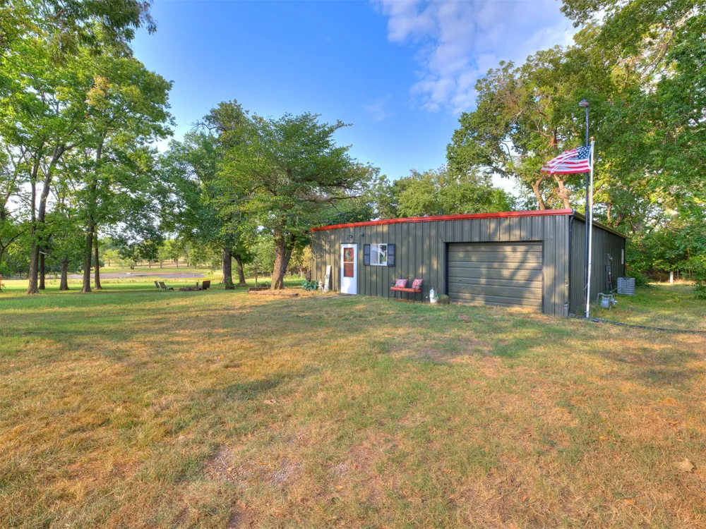 8442 3982 Copan, OK 74022