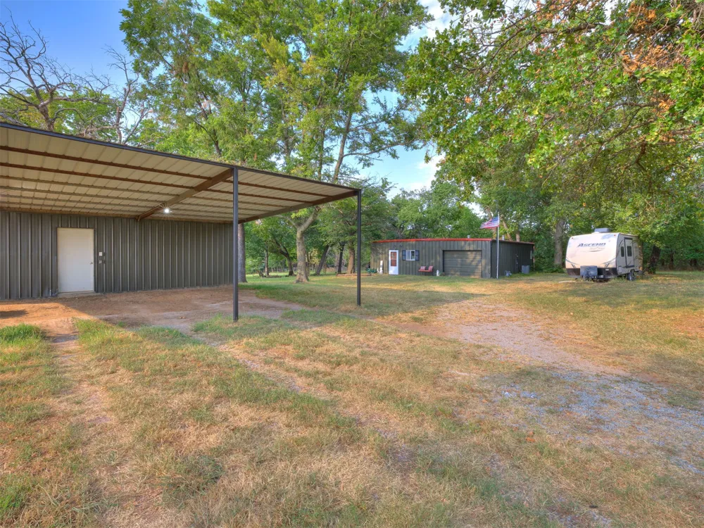 8442 3982 Copan, OK 74022