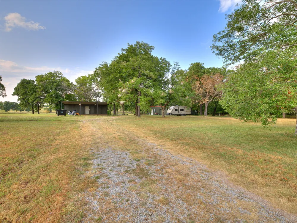 8442 3982 Copan, OK 74022