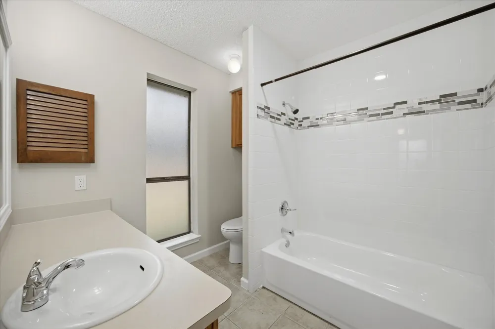 117 Cole Street Garland, TX 75040