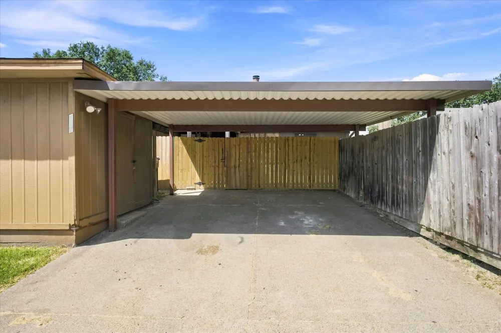 117 Cole Street Garland, TX 75040