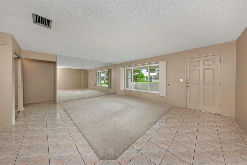 9110 40TH WAY Pinellas Park, FL 33782