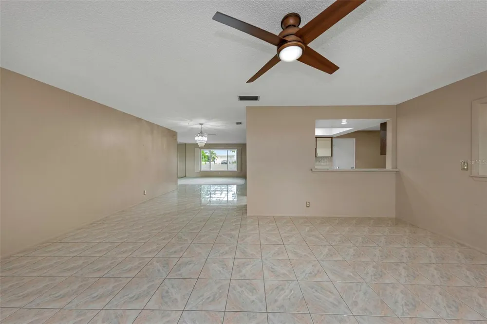 9110 40TH WAY Pinellas Park, FL 33782