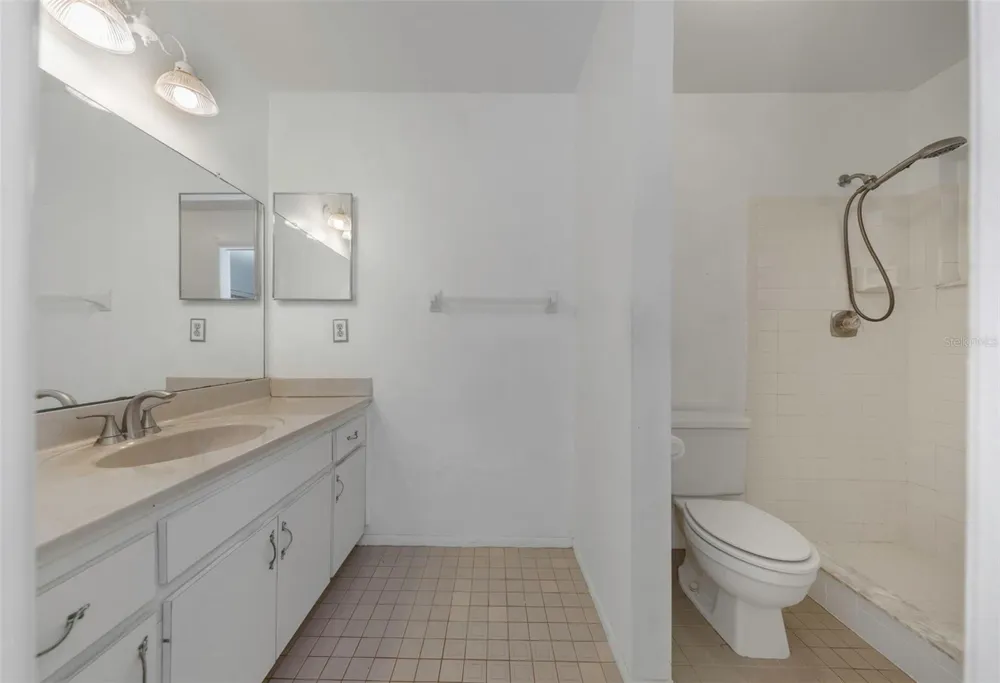 9110 40TH WAY Pinellas Park, FL 33782