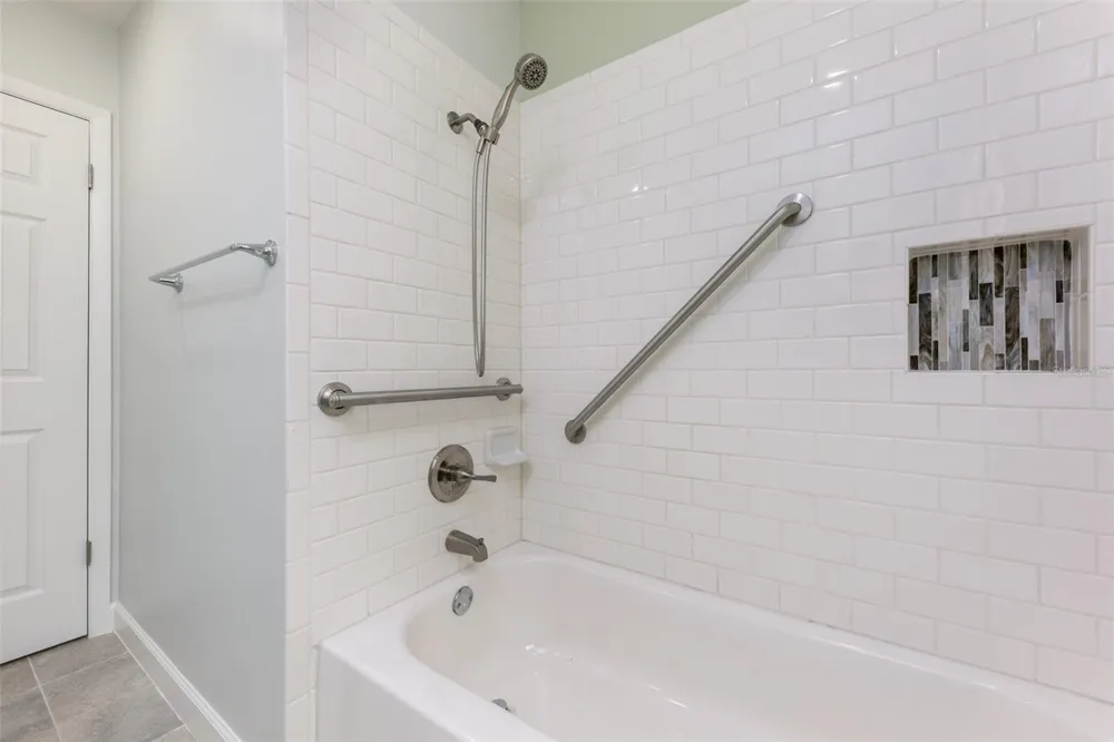 5621 NW 29TH TERRACE Gainesville, FL 32653