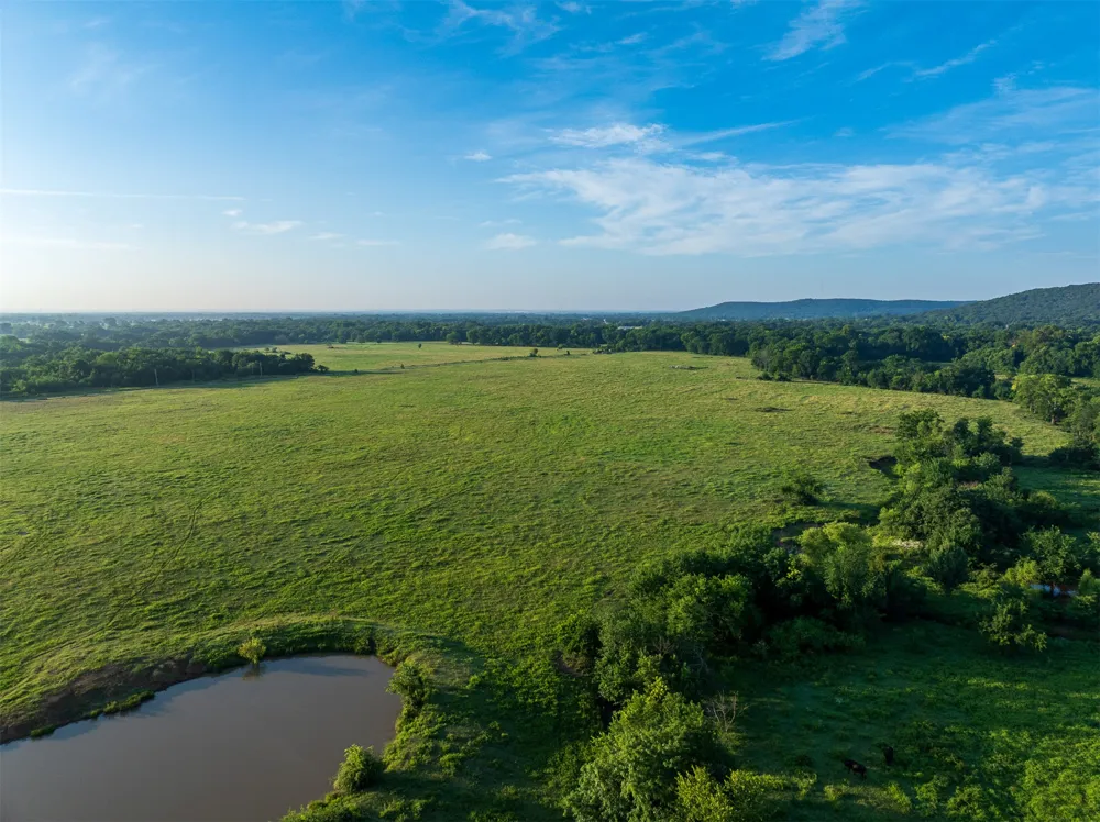 2 427 ROAD Pryor, OK 74361