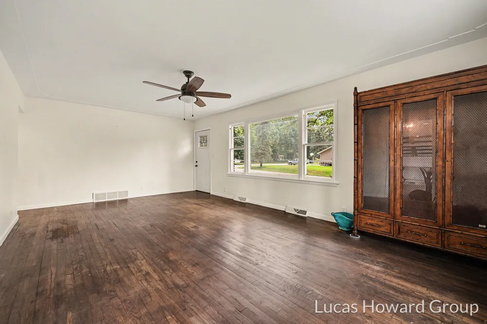 16597 152nd Avenue Spring Lake Township, MI 49456