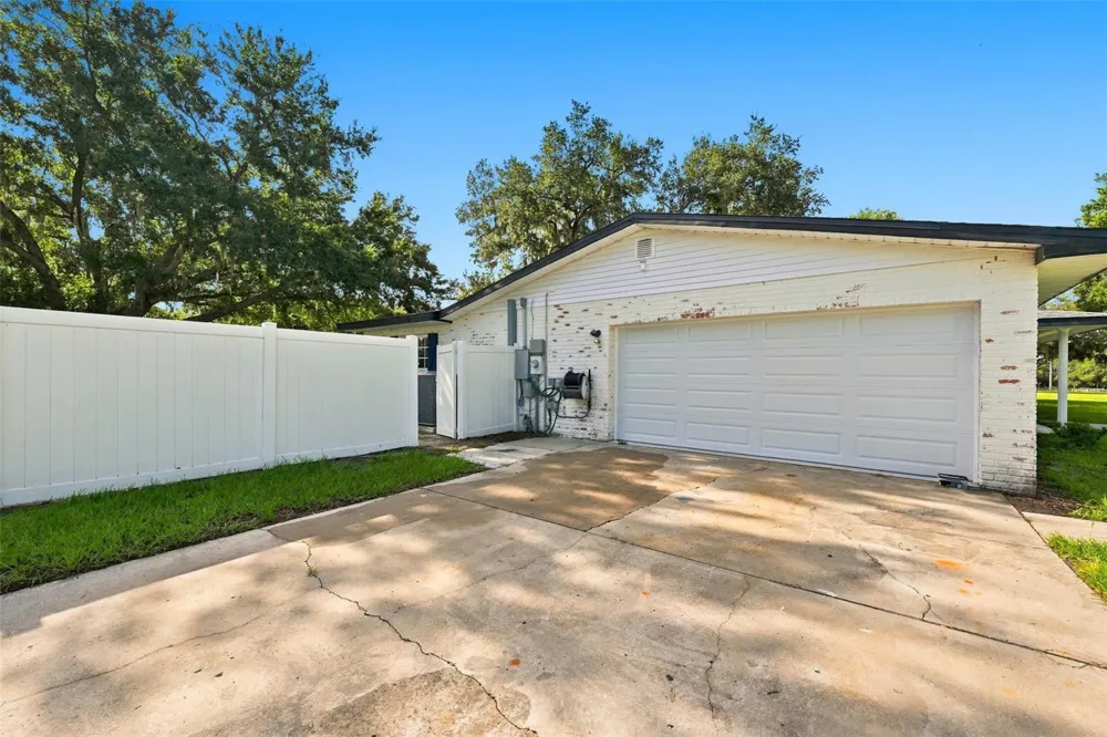 2119 GALLAGHER ROAD Dover, FL 33527