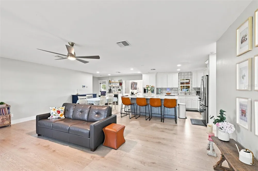 2119 GALLAGHER ROAD Dover, FL 33527