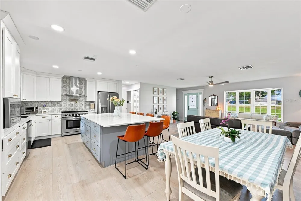 2119 GALLAGHER ROAD Dover, FL 33527
