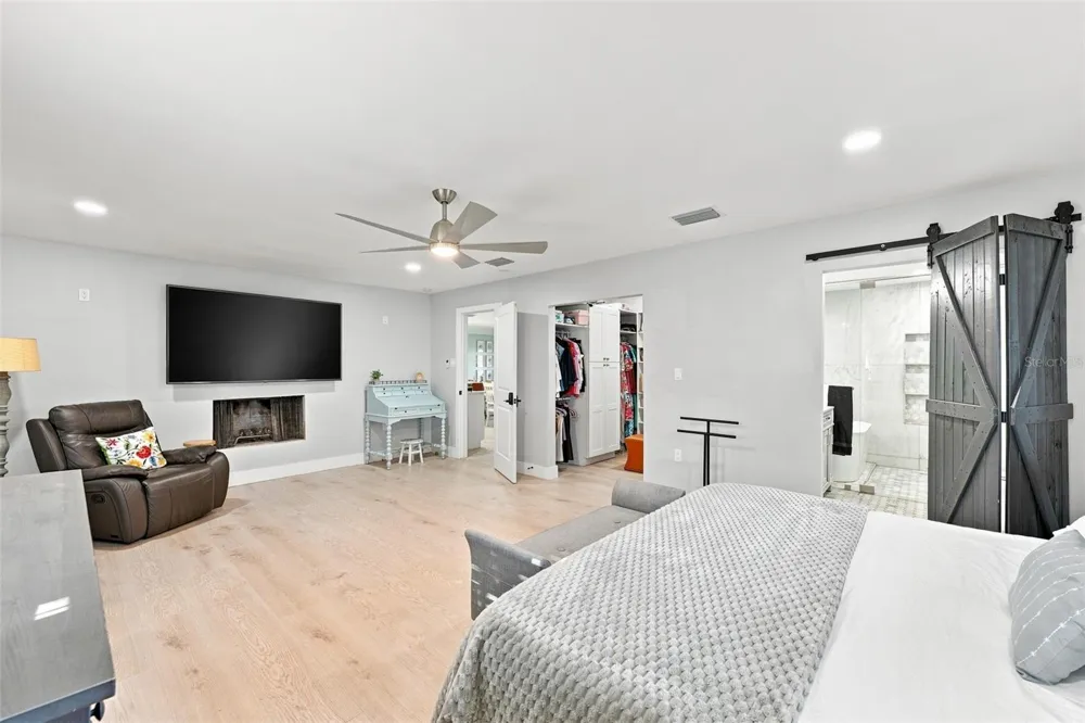 2119 GALLAGHER ROAD Dover, FL 33527
