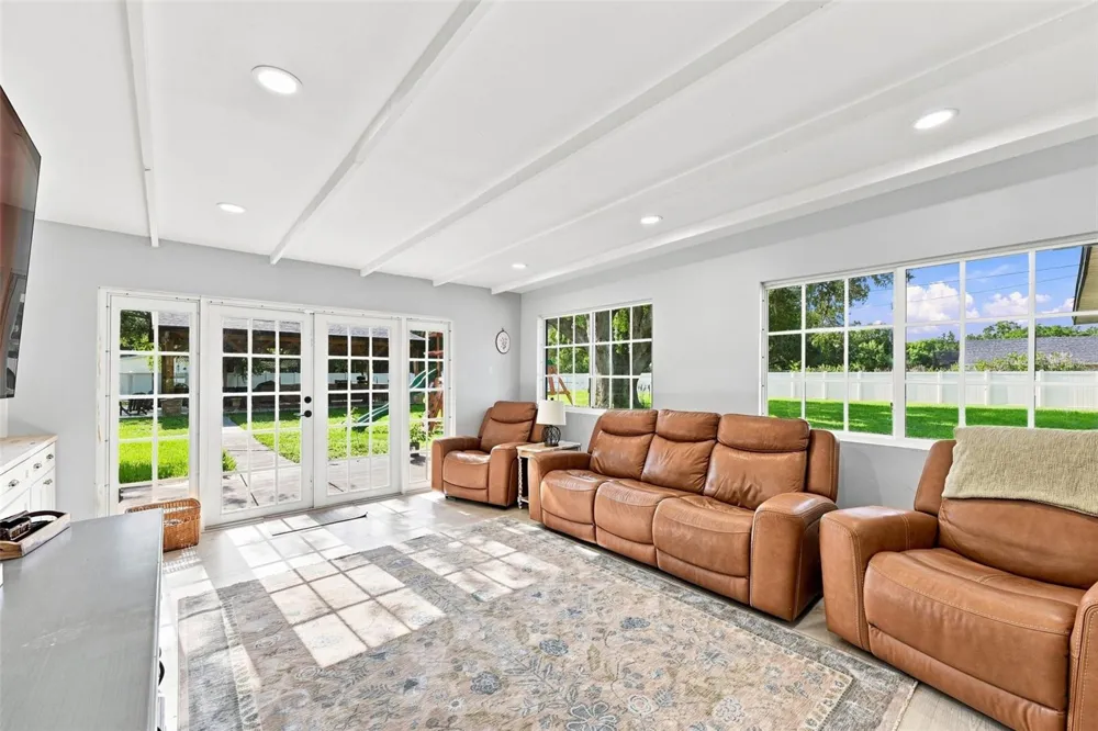 2119 GALLAGHER ROAD Dover, FL 33527