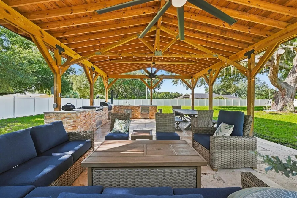 2119 GALLAGHER ROAD Dover, FL 33527