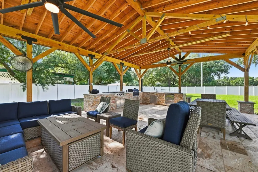 2119 GALLAGHER ROAD Dover, FL 33527