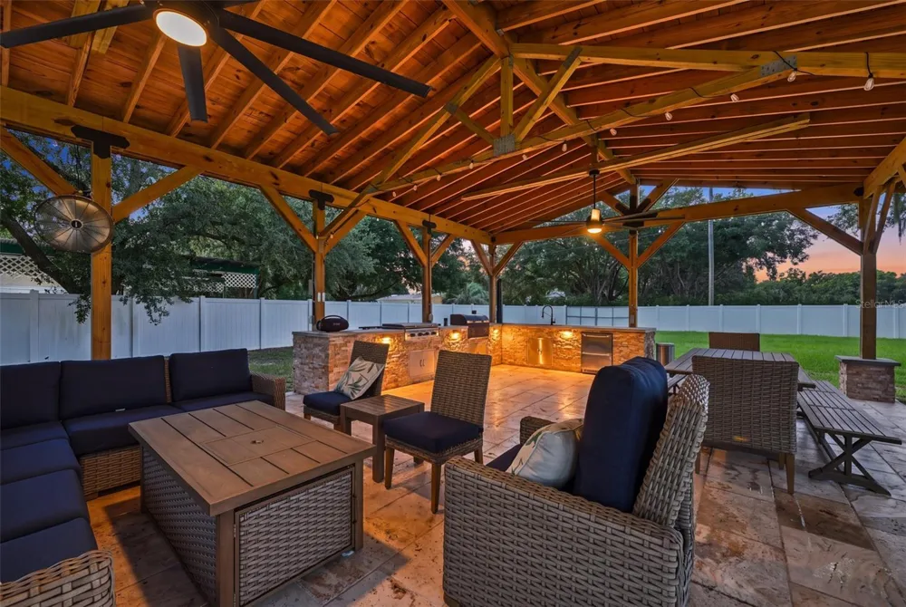 2119 GALLAGHER ROAD Dover, FL 33527