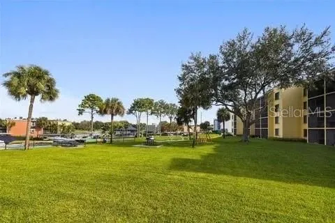 2424 W TAMPA BAY BOULEVARD #L105 Tampa, FL 33607