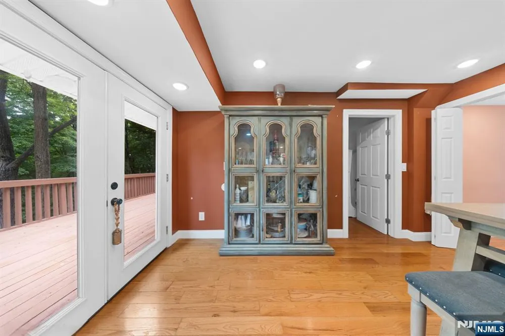 6 Hoover Road Jefferson Township, NJ 07438